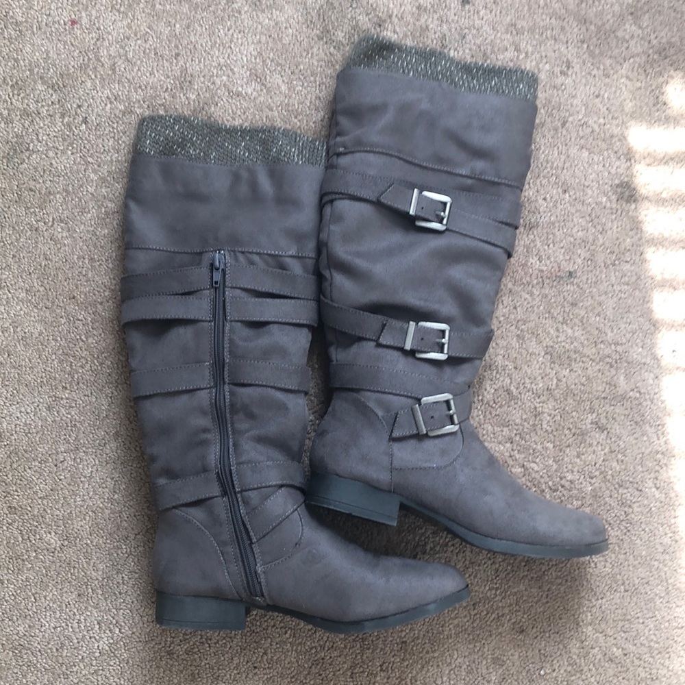 tamia flat boot